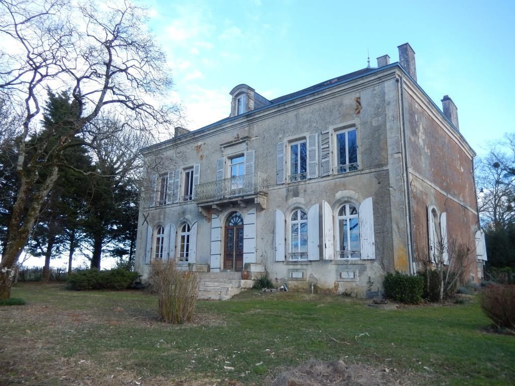 belle maison en ruine